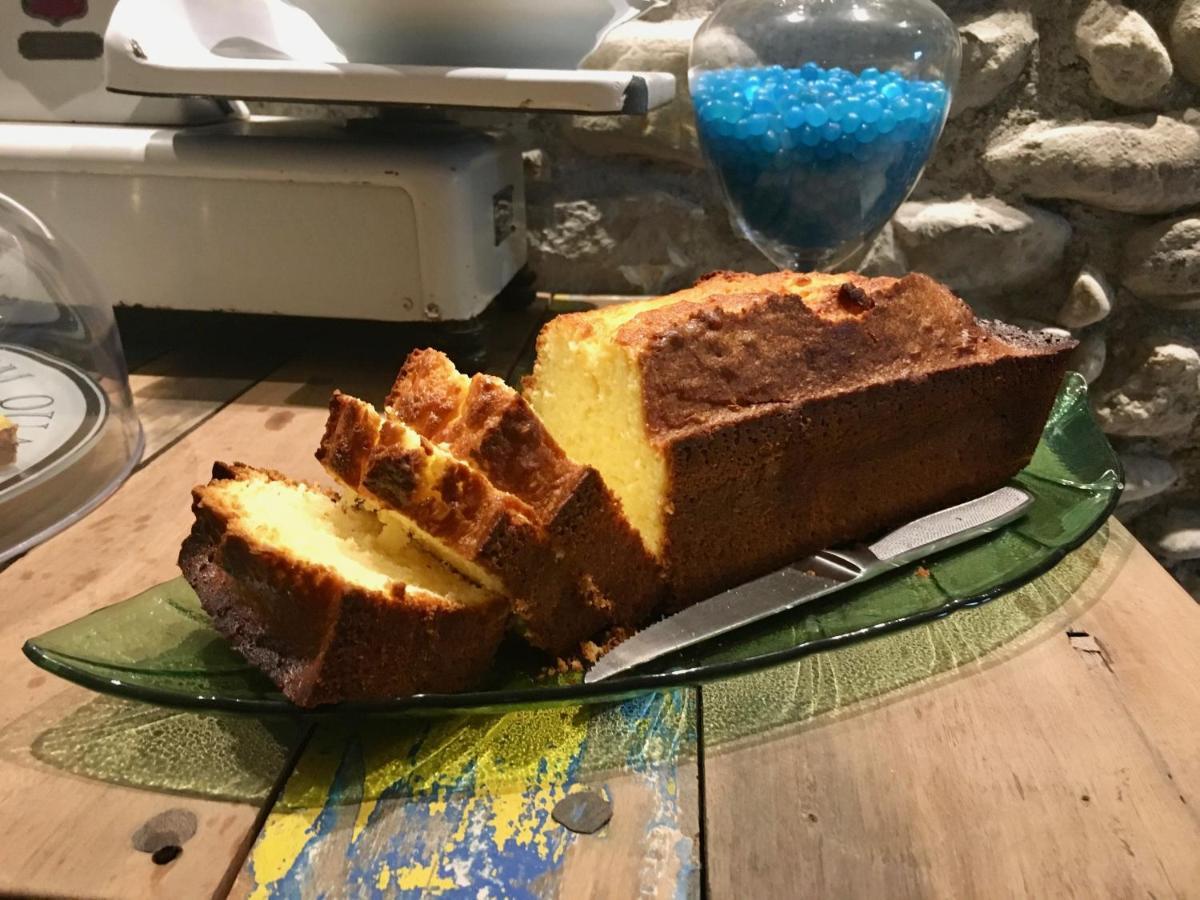 Le Paon Bleu Annecy Poisy Bed & Breakfast Екстериор снимка