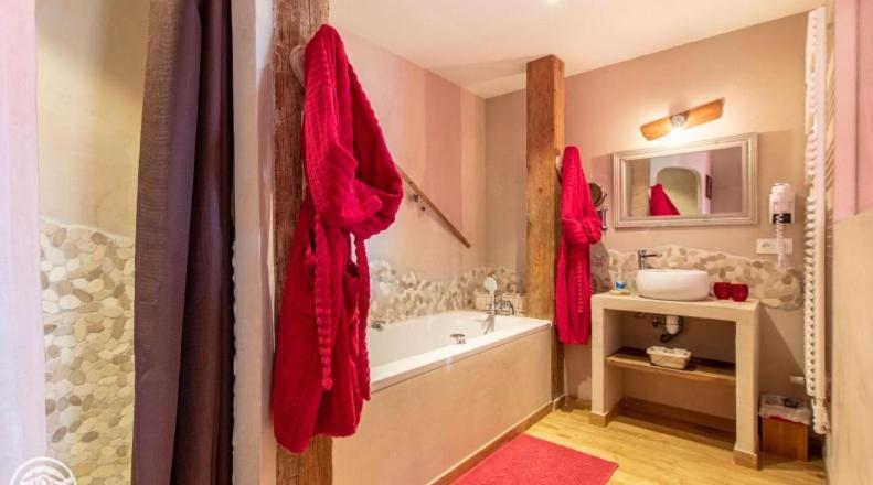Le Paon Bleu Annecy Poisy Bed & Breakfast Екстериор снимка