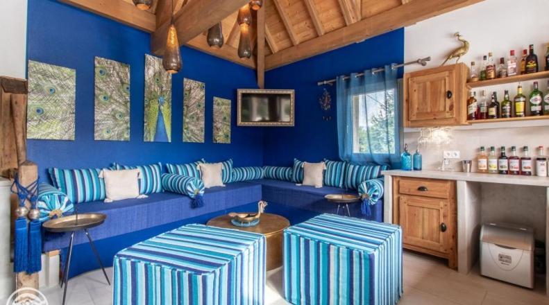Le Paon Bleu Annecy Poisy Bed & Breakfast Екстериор снимка