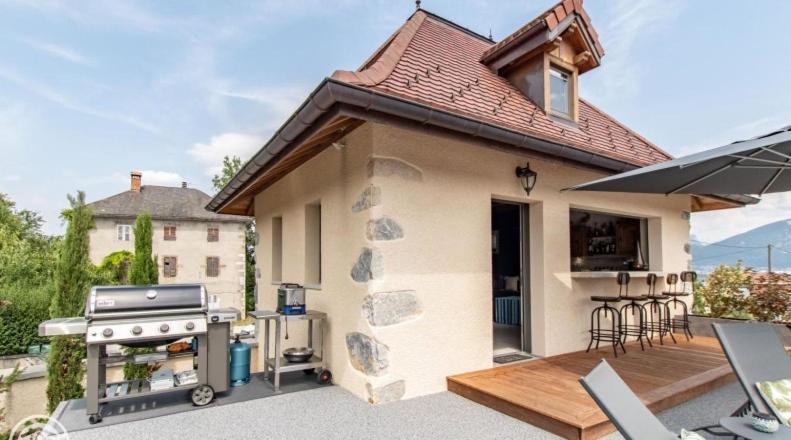 Le Paon Bleu Annecy Poisy Bed & Breakfast Екстериор снимка