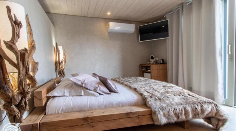 Le Paon Bleu Annecy Poisy Bed & Breakfast Екстериор снимка