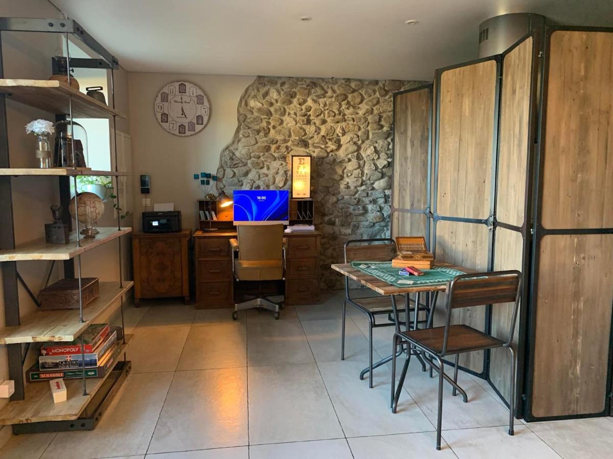 Le Paon Bleu Annecy Poisy Bed & Breakfast Екстериор снимка